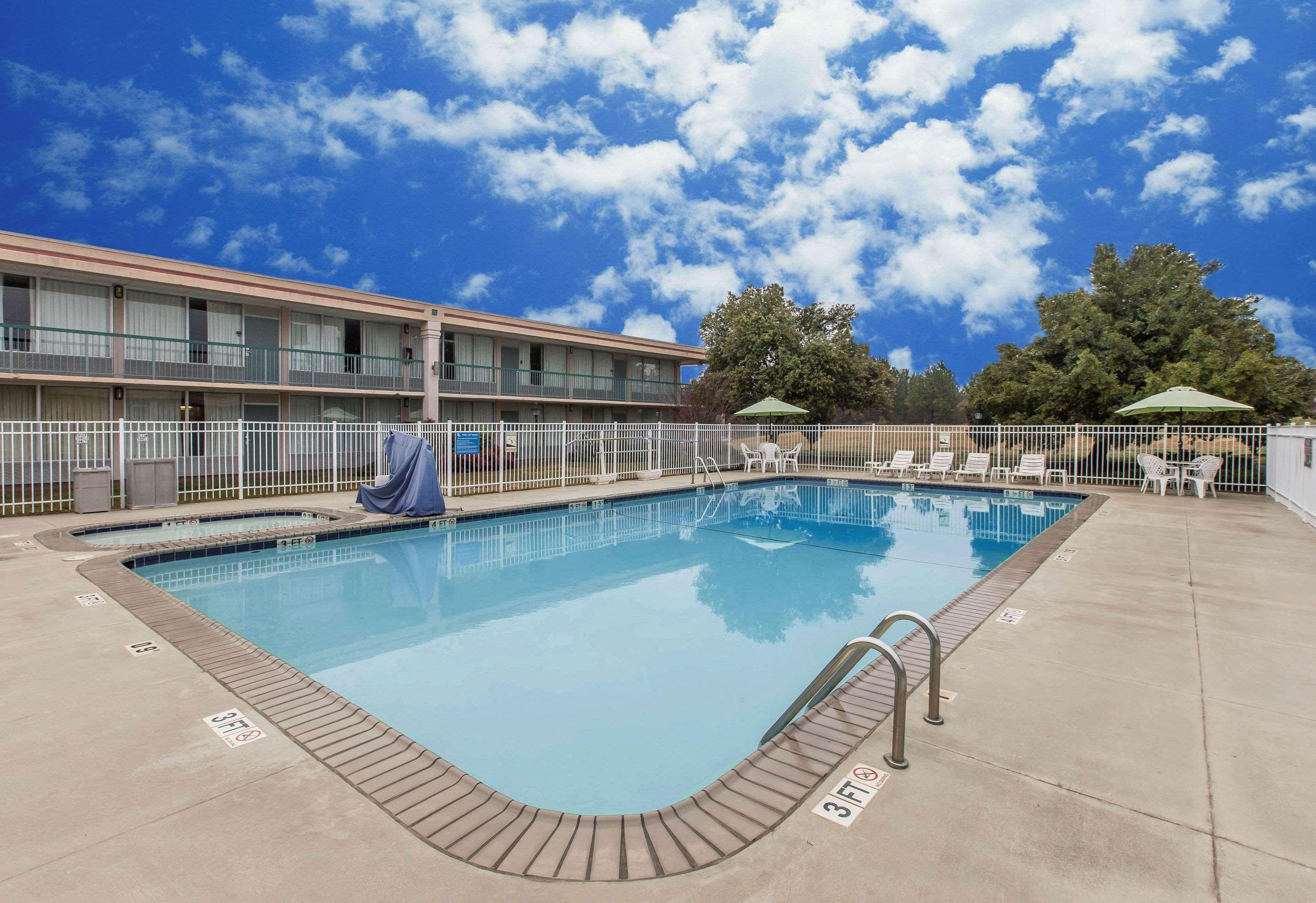 Quality Inn & Suites Mcdonough South I-75 Exterior photo