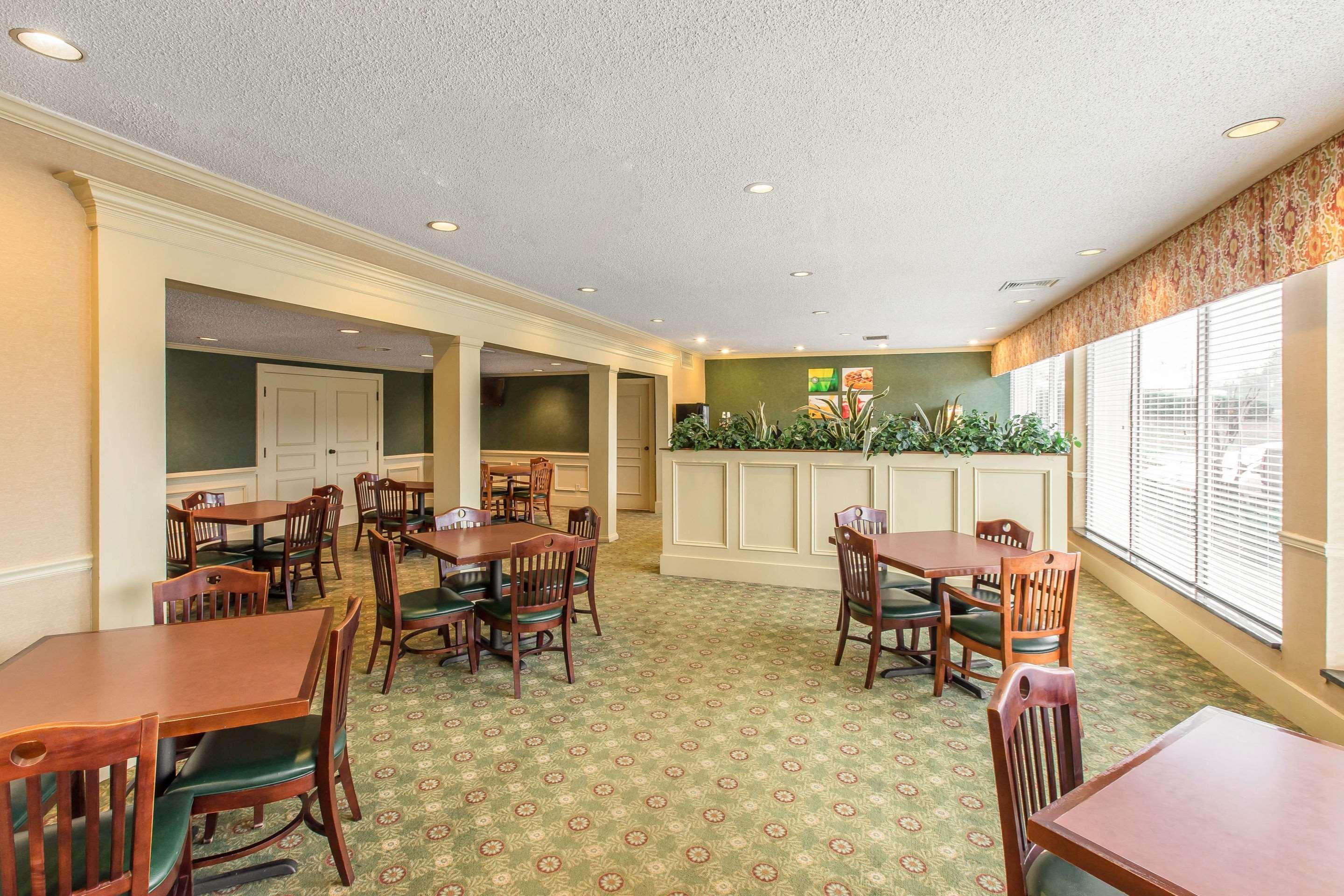 Quality Inn & Suites Mcdonough South I-75 Exterior photo
